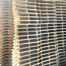 PALLET LỌNG 01